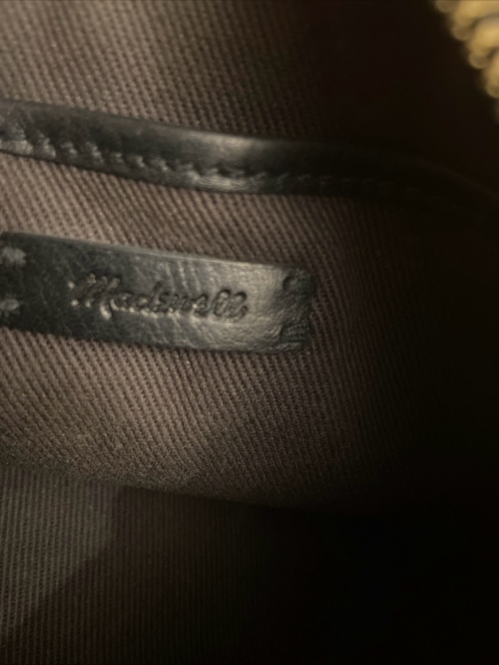 MADEWELL The Simple Crossbody Bag in True Black. - Picture 12 of 14